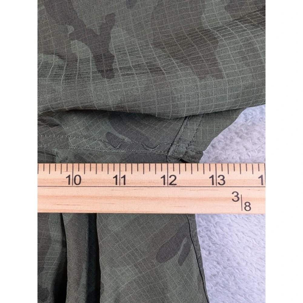 Vuori Kore Shorts Mens XXL Green Camo 2-in-1 Lined Athletic Training 7.5 Inseam